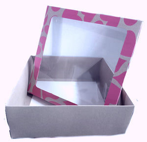 Bento Cake Box with Hearts Printed Lid ()25×25×9cm