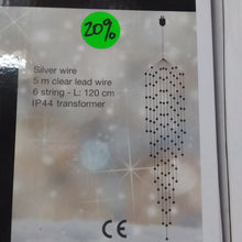 Load image into Gallery viewer, Cascade light&#39;s chain with XMAS ball (string-L:120cm) shiny silver &amp; matt silver balls